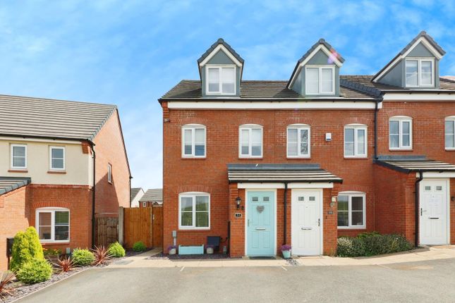 End terrace house for sale in Lillingstone Avenue, Tamworth