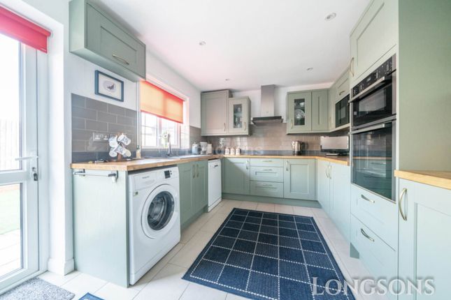 10, Rollesby Avenue, Swaffham photo 2
