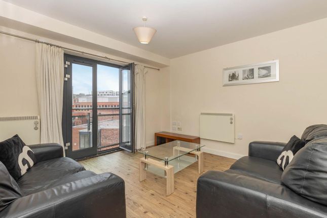 Thumbnail Flat for sale in Q Apartments, 20 Newhall Hill