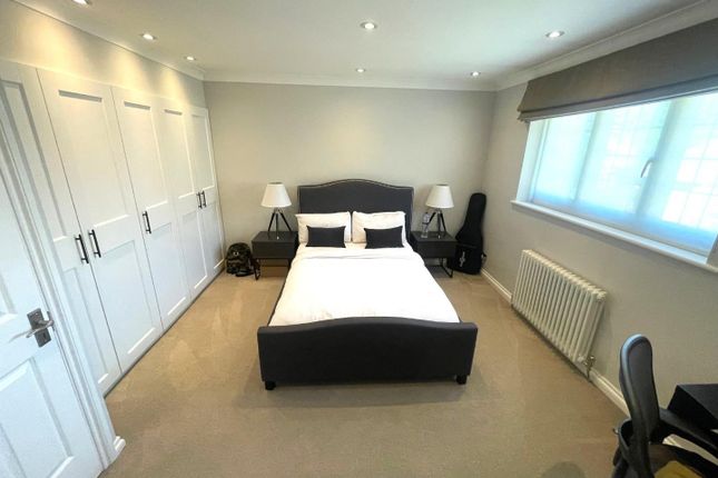 Bed 2 (1).Jpg