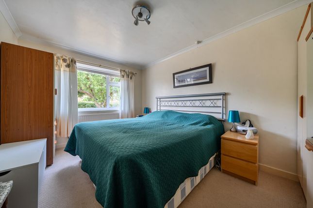 Fernleas,, Park Lane, Witney photo 2