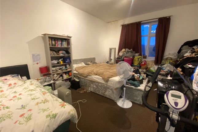 552, Manchester Road, West Yorkshire photo 4
