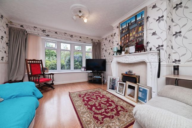 752, Marfleet Lane, Hull photo 4