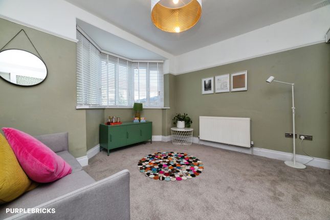 303, Park Avenue West, Hull photo 3