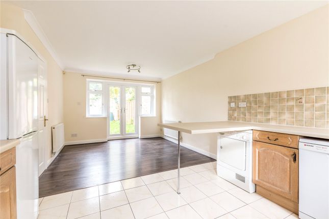 3-bed house on 3, St. Barnabas Close, London, £3,250/mo