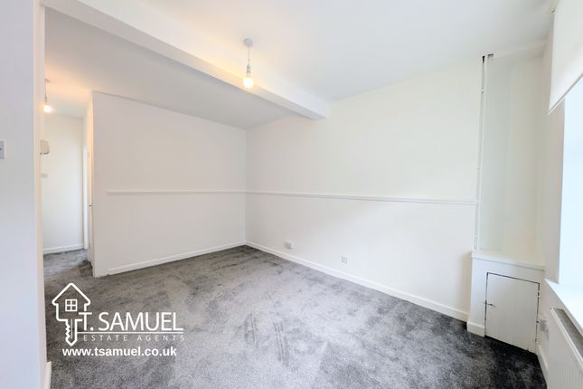 50 Park Street, Mountain Ash photo 3