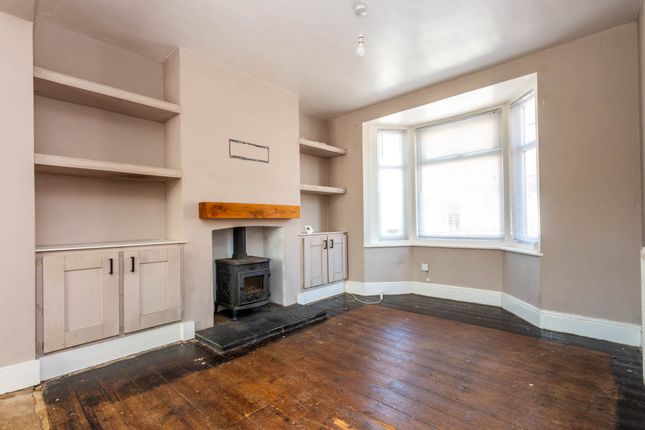 21, East Grove, Rushden photo 3