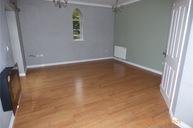 5, St. Davids Close, Holywell photo 3