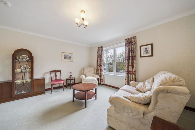 14 Wellmeadow Green, Glasgow photo 2
