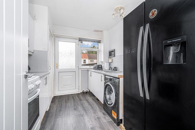64, Lindores Drive, Kirkcaldy photo 2