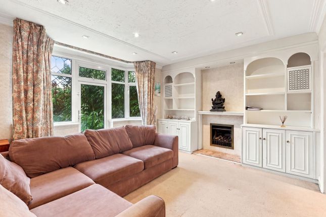 Old Forge Close, Stanmore photo 3