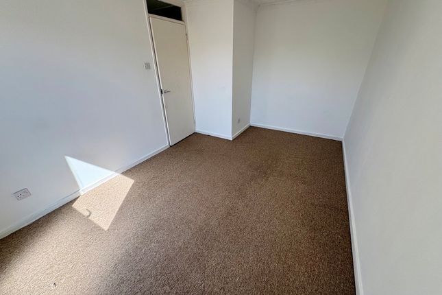 418, Stevenage photo 5
