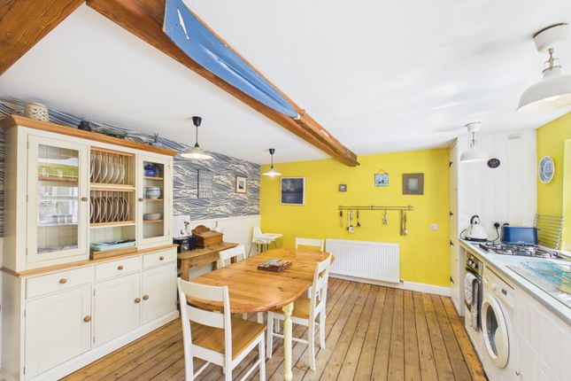4,Ocean Cottage, Bensons Yard, Whitby photo 3