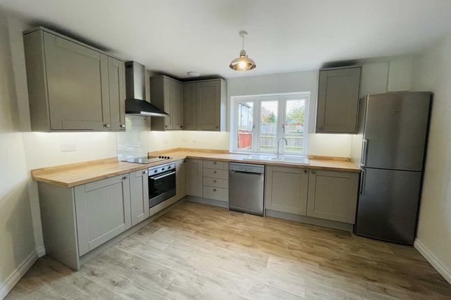 37, Cross Road, Wallingford photo 2