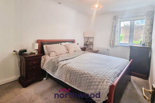 2, Mowbray Court, Exeter photo 4