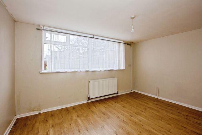 12, Gisborn Close, Birmingham photo 3