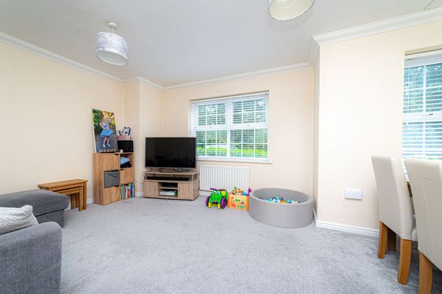 Flat for sale in Birch Road, Canterbury