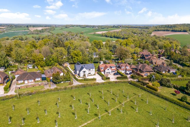 The Stones, Spurgrove Lane, Henley-On-Thames photo 2