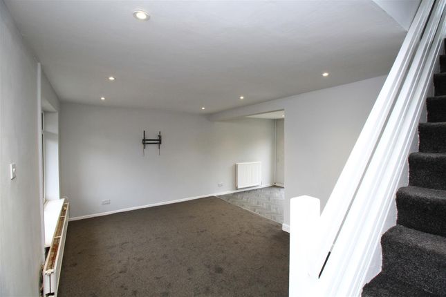 83, Hazelhurst Road, Ashton-Under-Lyne photo 3