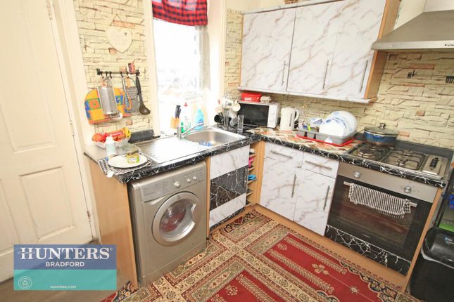 Terraced house for sale in Southfield Lane Great Horton, Bradford, West Yorkshire