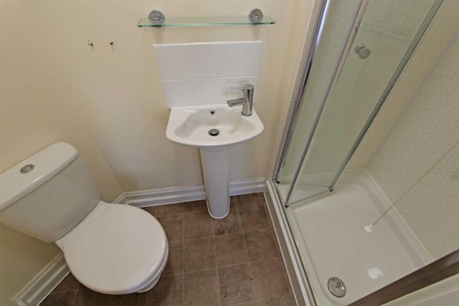 Room 1, 2, St Anns Road, Southend On Sea photo 4