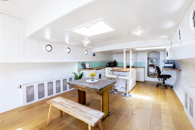 Thumbnail Houseboat for sale in South Dock Marina, Rotherhithe