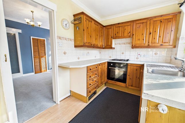 Windyridge, Plough Road, West Ewell photo 4
