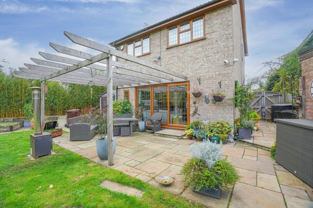 198 Barry Avenue, Bicester photo 4