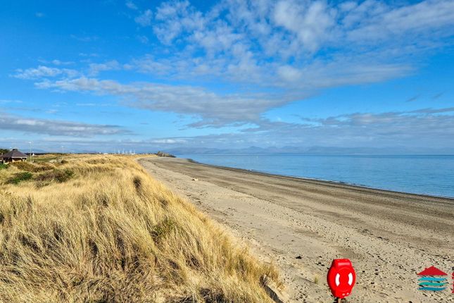 6 Min Y Traeth, Victoria Parade, Pwllheli photo 2