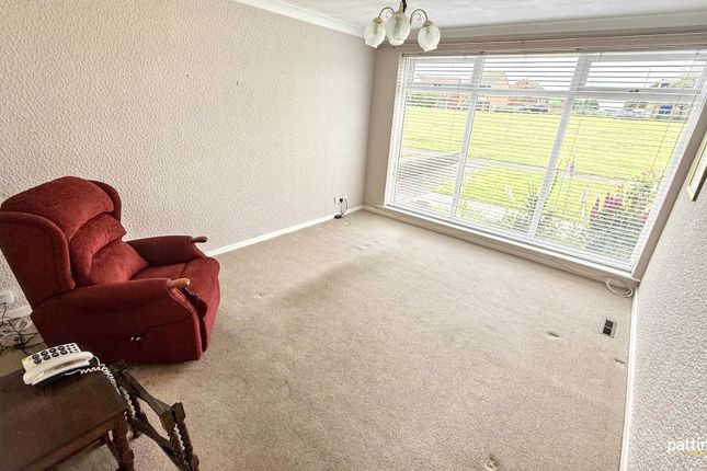 4, Fir Grove, Morpeth photo 2