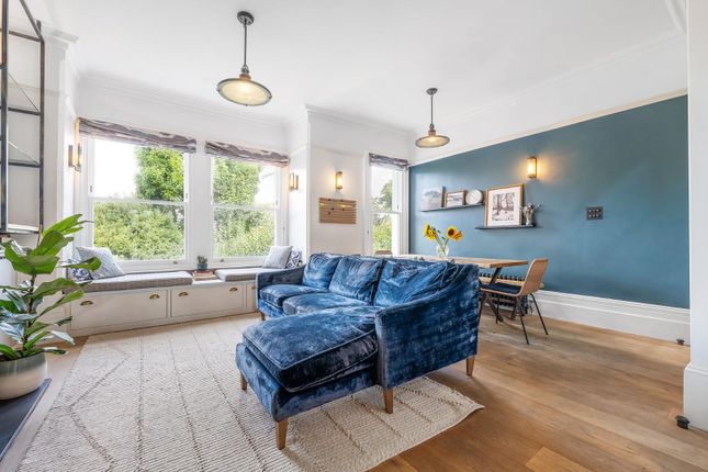27b, Helix Gardens, London photo 4