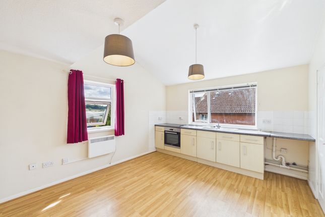 172, Rosebery Avenue, Yeovil photo 2