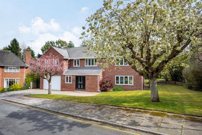 Thumbnail Detached house for sale in Leighton Close, Gibbet Hill, Coventry, Warwickshire