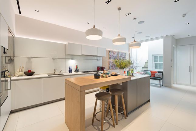 Property to rent in Jubilee Place, London