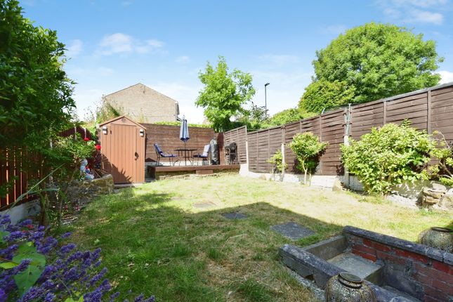 63, Newlands Grove, South Yorkshire photo 4