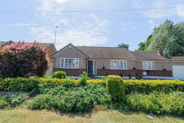2-bed house on Middle Street, Nazeing, £650,000