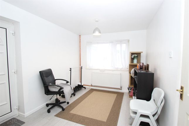46, Cherry Tree Close, Abingdon photo 5