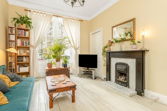 Murieston Crescent, Dalry, Edinburgh photo 2