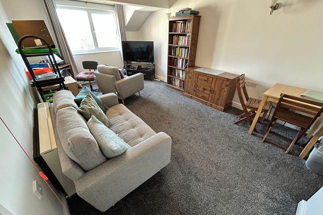 50 Rhoslan Park, Conway Road, Colwyn Bay photo 2