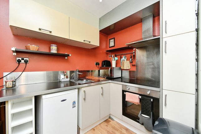 Flat 1, 49, Upper Rock Gardens, Brighton photo 4