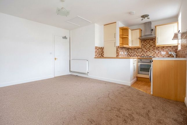 Flat 2, 116, Muller Road, Bristol photo 4