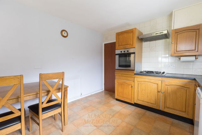 The Lea Copthorne Bank, Crawley photo 3