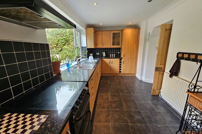 8, Southpark Road, Par photo 2