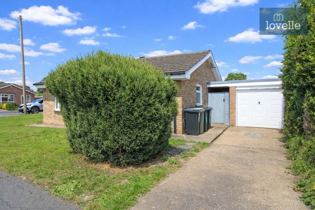 22, Christopher Close, Louth photo 2