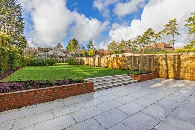 Heythrop, Old hillside Road, Winchester photo 4