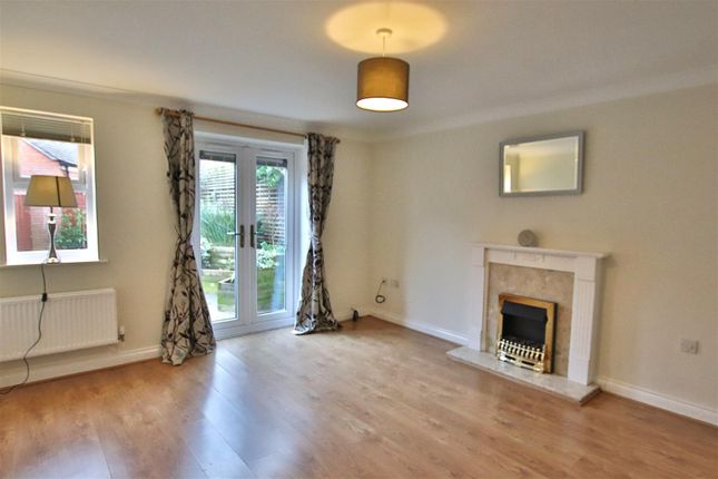 18, Redwing Close, Tewkesbury photo 4