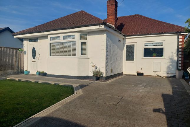 Thumbnail Bungalow for sale in Oakfield Avenue, Upton, Chester