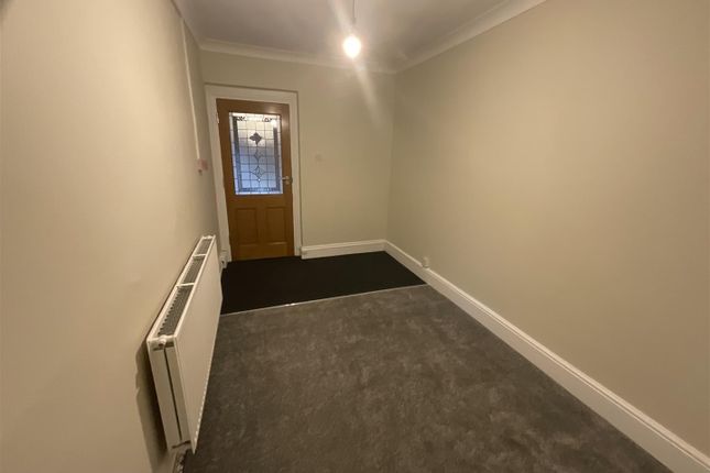 Flat to rent in Filey Road, Scarborough