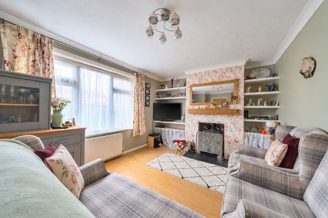 10, The Oval, Worthing photo 3