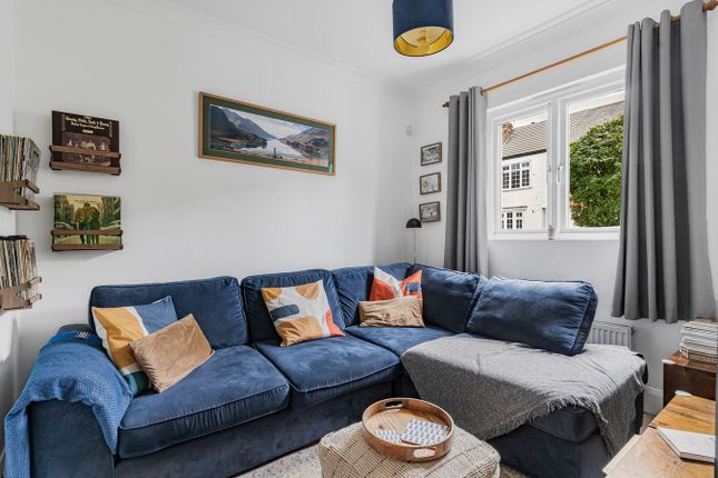 39, Ridley Avenue, Ealing photo 3